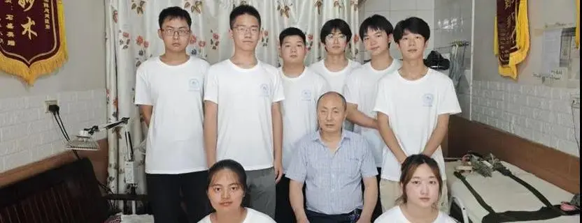 https://www.cqzhxy.cn/SITE_ATTACHE/www_cqzhxy_cn/2024-08-28/upload/image/20240828/1724804325992006226.png