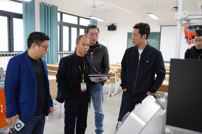 ˵: https://www.cqzhxy.cn/SITE_ATTACHE/www_cqzhxy_cn/2024-11-20/upload/image/20241120/1732096900150013745.jpg