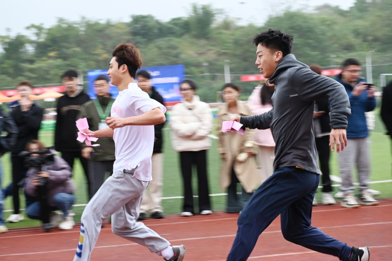 ˵: https://www.cqzhxy.cn/SITE_ATTACHE/www_cqzhxy_cn/2024-11-22/upload/image/20241122/1732263898301006684.jpg