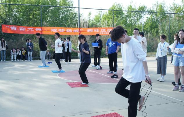 ˵: https://jg.cqzhxy.cn/SITE_ATTACHE/jg_cqzhxy_cn/2024-03-26/upload/image/20240326/1711435021539089202.png