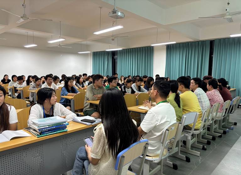 ˵: https://jg.cqzhxy.cn/SITE_ATTACHE/jg_cqzhxy_cn/2024-09-24/upload/image/20240924/1727164165611046785.jpg