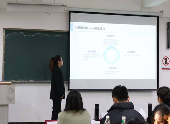 ˵: 1733122522819078164.png