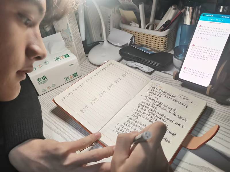 ˵: 1666944921956038955.jpg