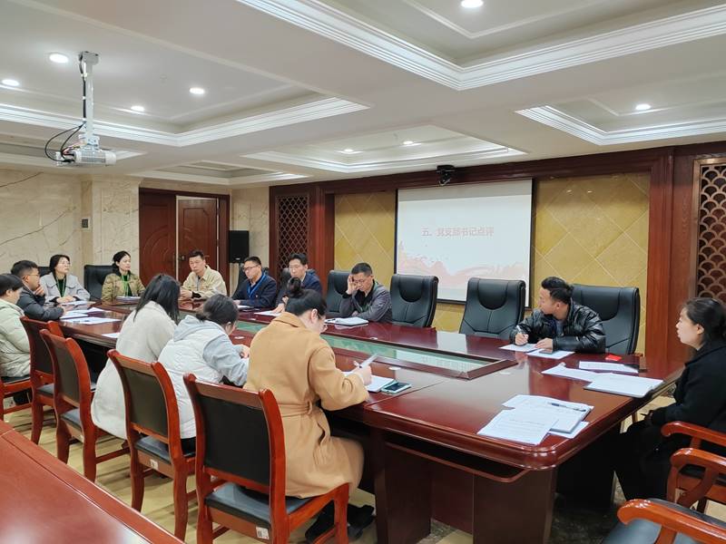 ˵: 1680059175463073532.jpg