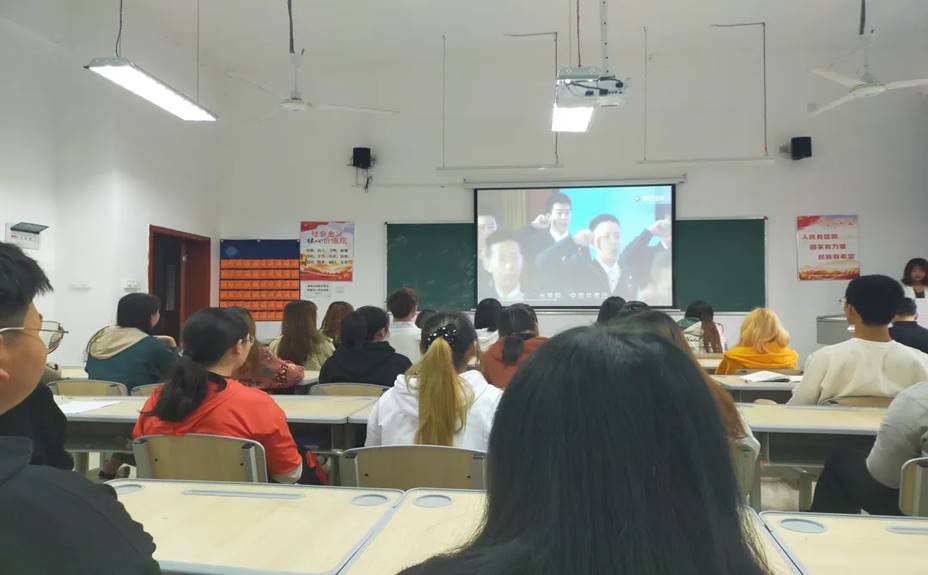 说明: https://jg.cqzhxy.cn/SITE_ATTACHE/jg_cqzhxy_cn/2022-11-10/upload/image/20221110/1668067072386083987.png