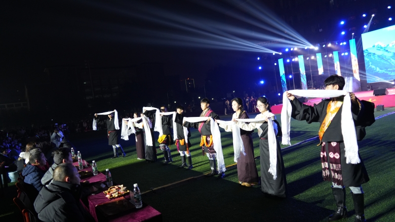 ˵: https://www.cqzhxy.cn/SITE_ATTACHE/www_cqzhxy_cn/2024-12-27/upload/image/20241227/1735296144885037491.jpg