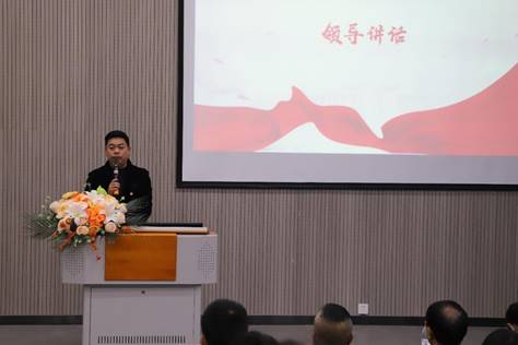 说明: 1703210968176019017.png