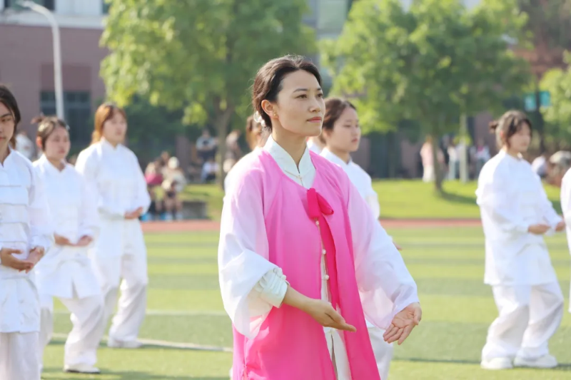 ˵: https://www.cqzhxy.cn/SITE_ATTACHE/www_cqzhxy_cn/2025-03-03/upload/image/20250303/1740992970560044303.png